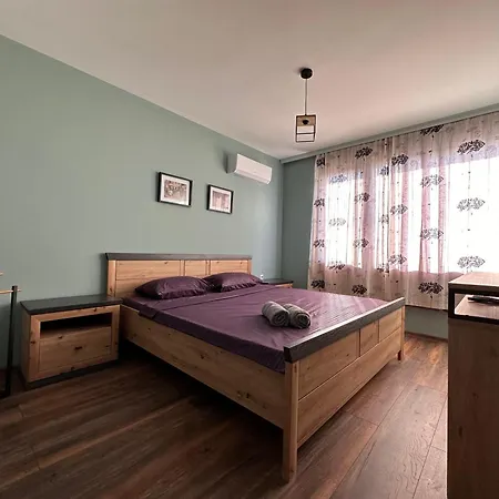 Vyara 56 Apartment *